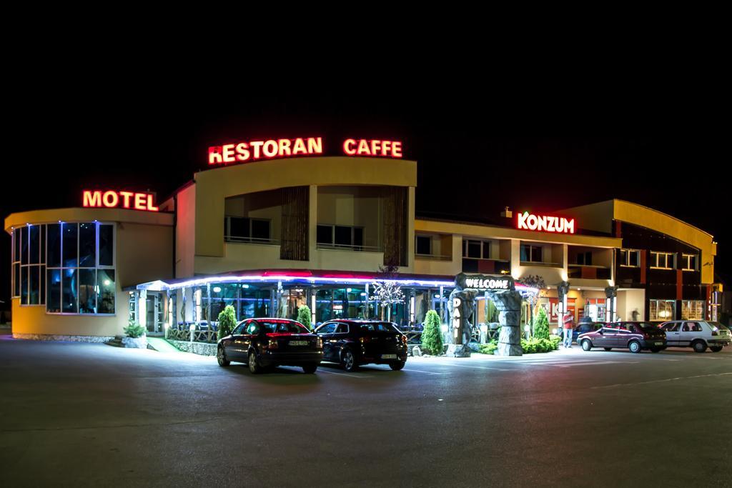 Motel Dani Nova Bila ภายนอก รูปภาพ